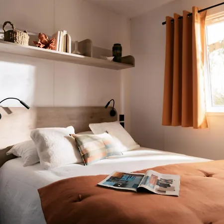 캠프장 Carazur Mobilhomes Fréjus
